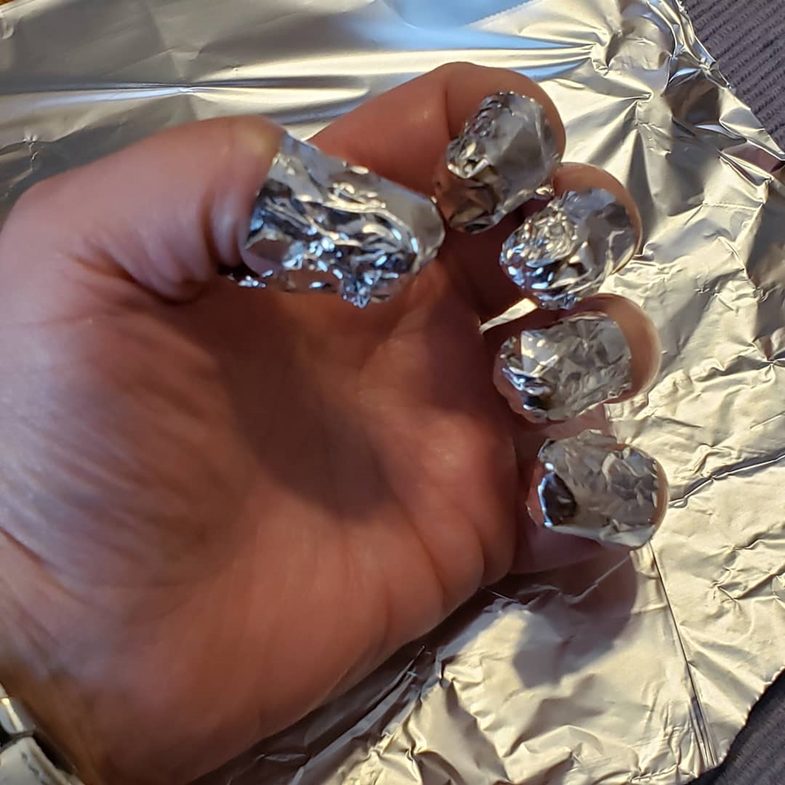 remove press on nails using aluminum foil