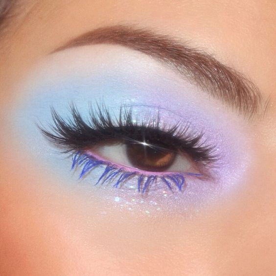 light blue snowy glitter with long lashes blue eyeshadow makeup